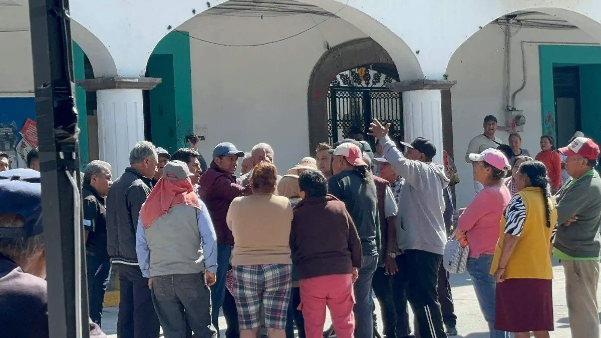 manifestantes en San Pablo del Monte (1)